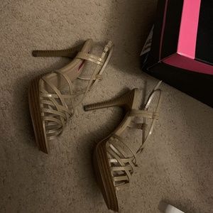 Nude tan heels (open to best offer)